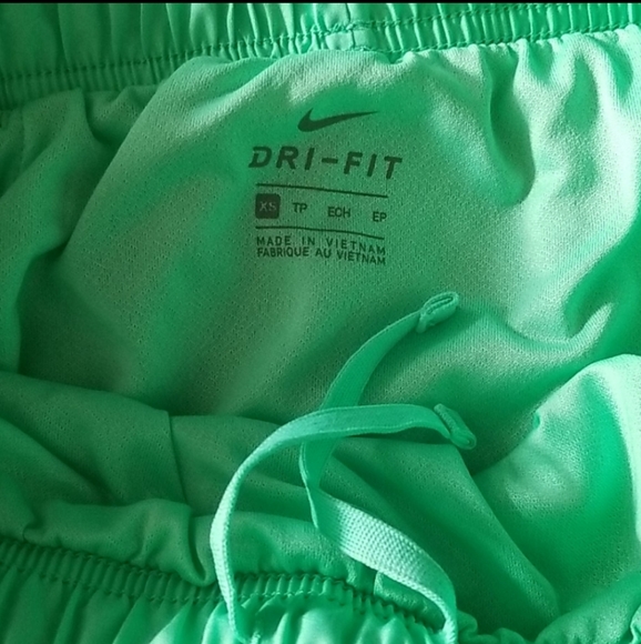 Paint Splatter Nike Dri-Fit Shorts Size XS - Picture 3 of 4